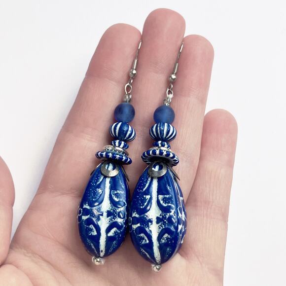 Lot of 2 Folk Artisan Style Earrings Lightweight Blue White Long Dangle Big Bead - Picture 8 of 11